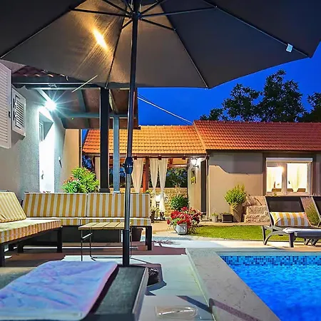 Holiday home Beautiful In With House A Panoramic View *