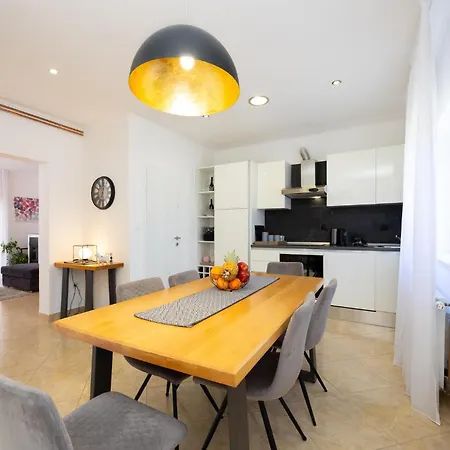 Holiday home Beautiful In With House A Panoramic View *