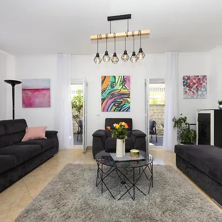 Beautiful In With House A Panoramic View * Lucane