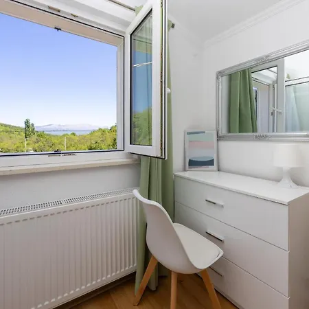 Holiday home Beautiful In With House A Panoramic View