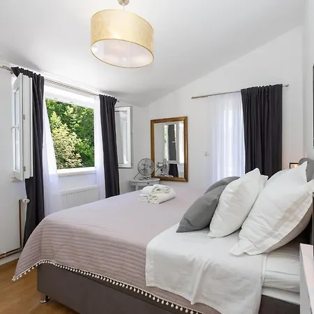 Beautiful In With House A Panoramic View * Lucane