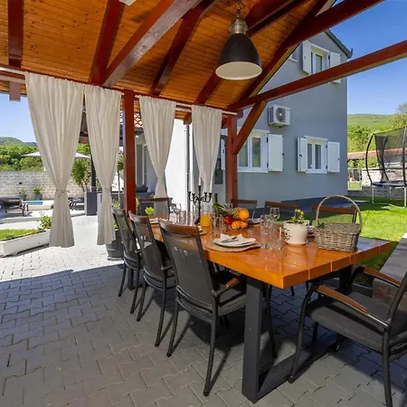 Beautiful In With House A Panoramic View Holiday home